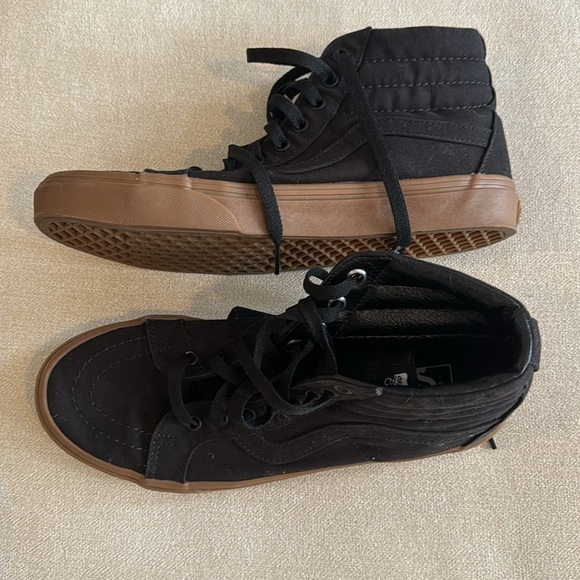Vans mid size 9 - Picture 3 of 5